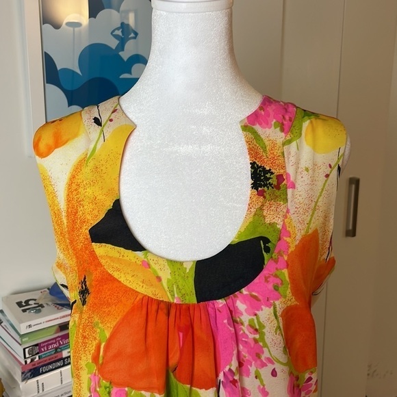 TRINA TURK Horseshoe neck A line dress 👗 FLORAL - Picture 2 of 5